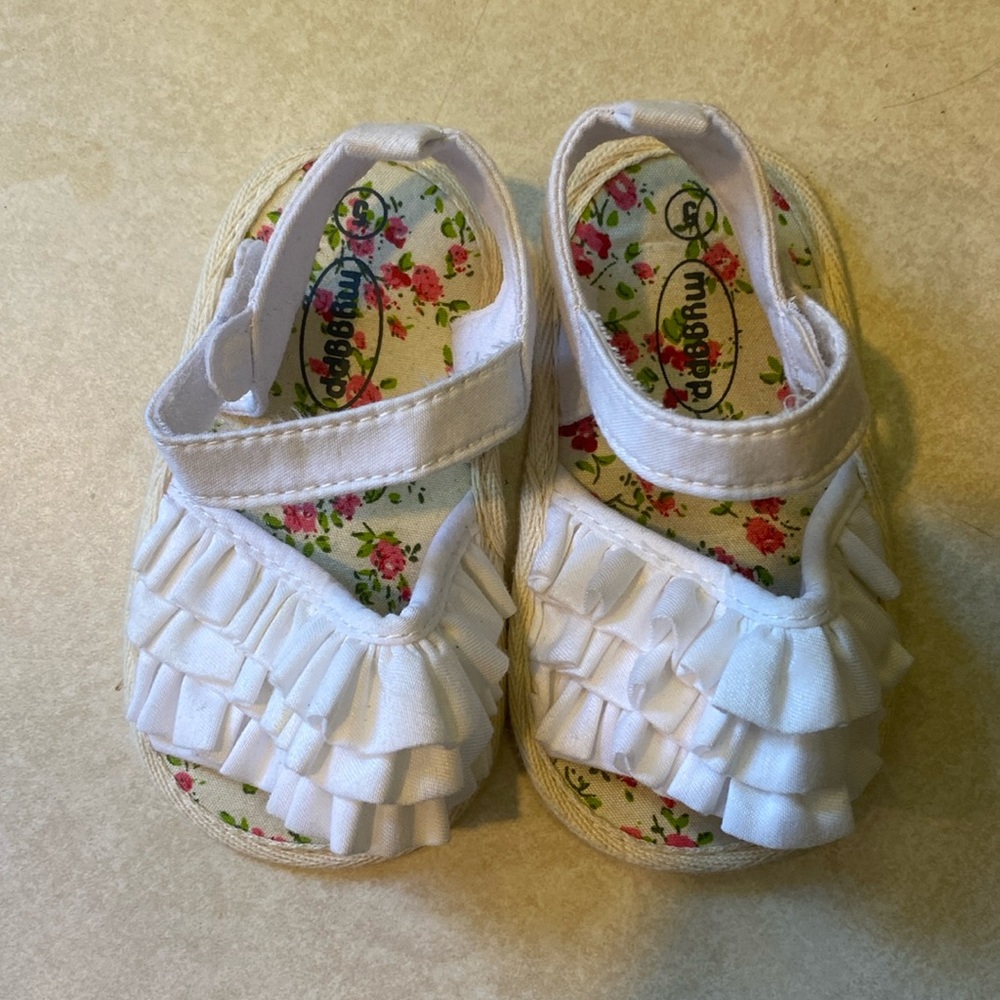 ♥️Size 5 toddler girl sandals